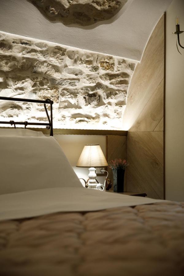Ss Kekezi Hotel *
